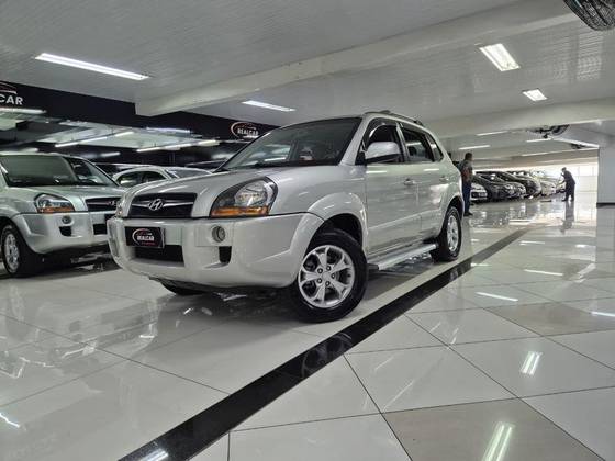 HYUNDAI TUCSON 2.0 MPFI GL 16V 142CV 2WD GASOLINA 4P MANUAL HYUNDAI TUCSON 2.0 MPFI GL 16V 142CV 2WD GASOLINA 4P MANUAL
